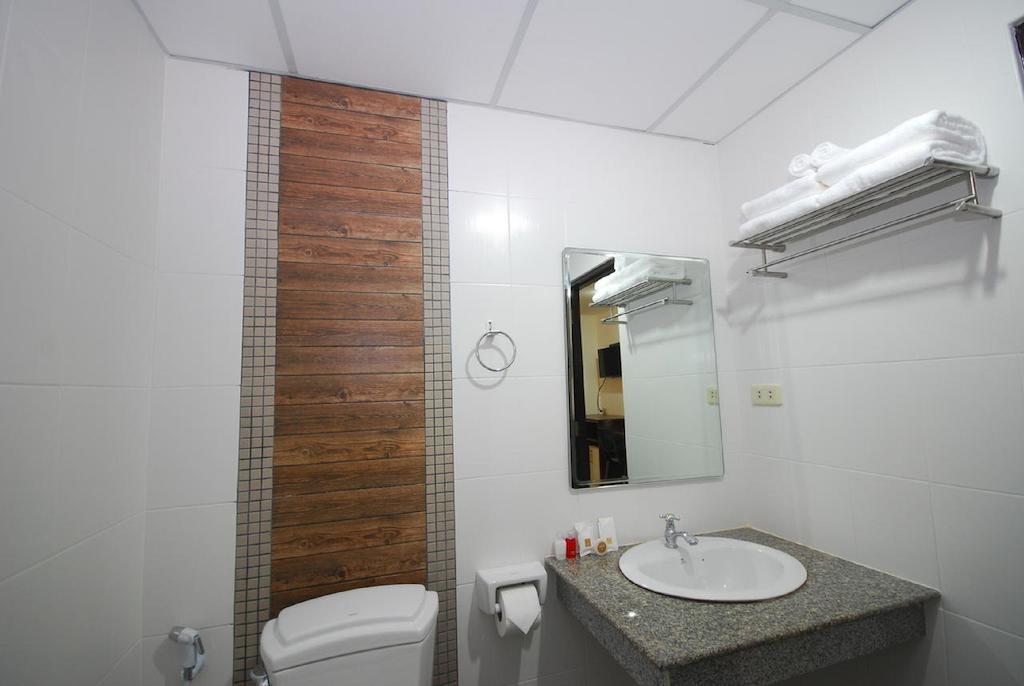 Patong Budget Rooms Номер фото